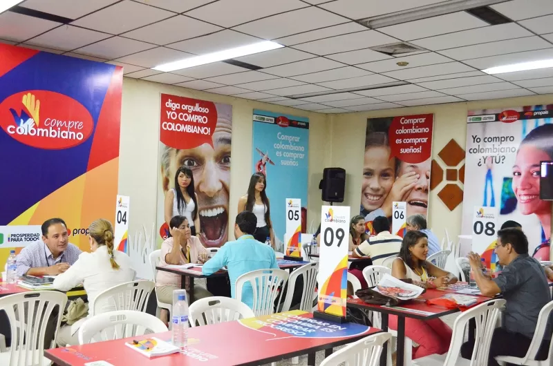 Cien representantes de la micro, pequeña y mediana empresa del departamento, quienes actuarán como vendedores y 14 grandes empresas nacionales, en calidad de compradores estratégicos, en la rueda de negocios de este 25 de abril en Arauca.