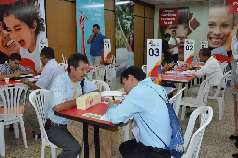 49 mipymes araucanas atendieron el llamado del Ministerio de Comercio, Industria y Turismo y Propaís para participar en el encuentro comercial.