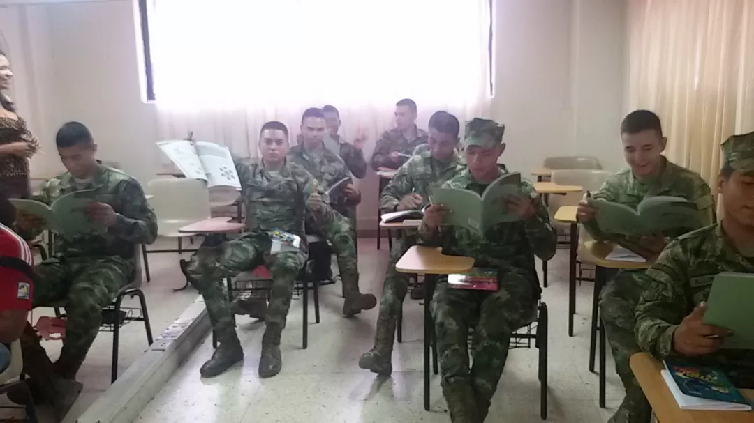 Infantes culminaron durante el 2014 el programa de educación secundaria por ciclos.