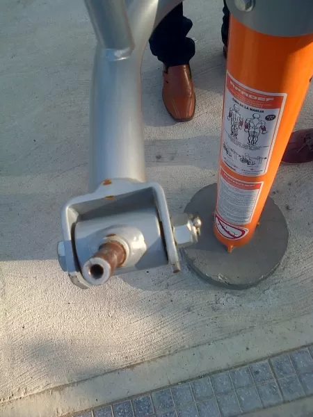 Maquina del gimnasio para discapacitados.