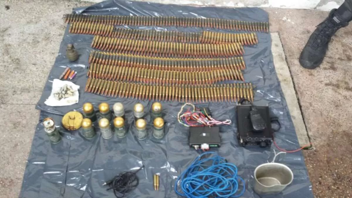 Armas y municiones incautadas.