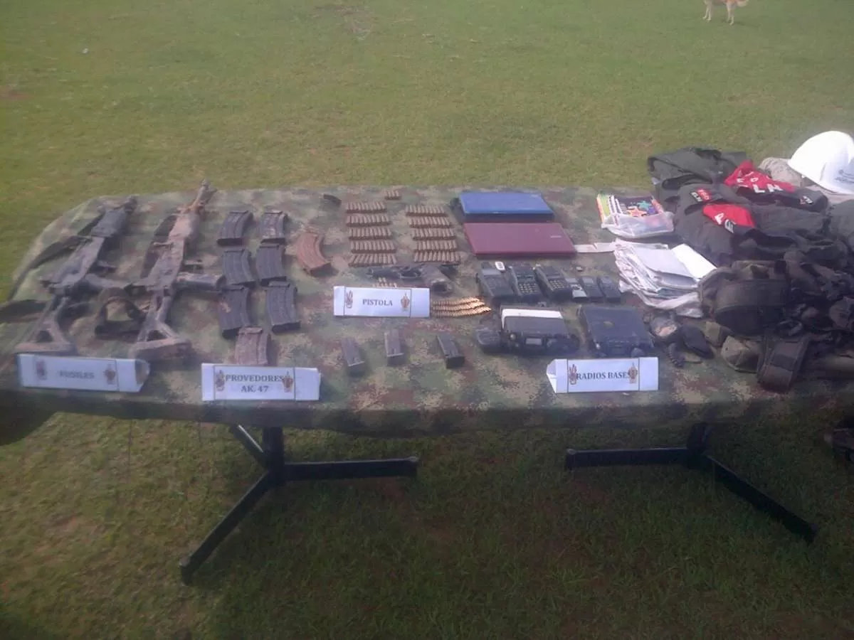 Armas y elementos encontrados en operativo realizado en Fortul.