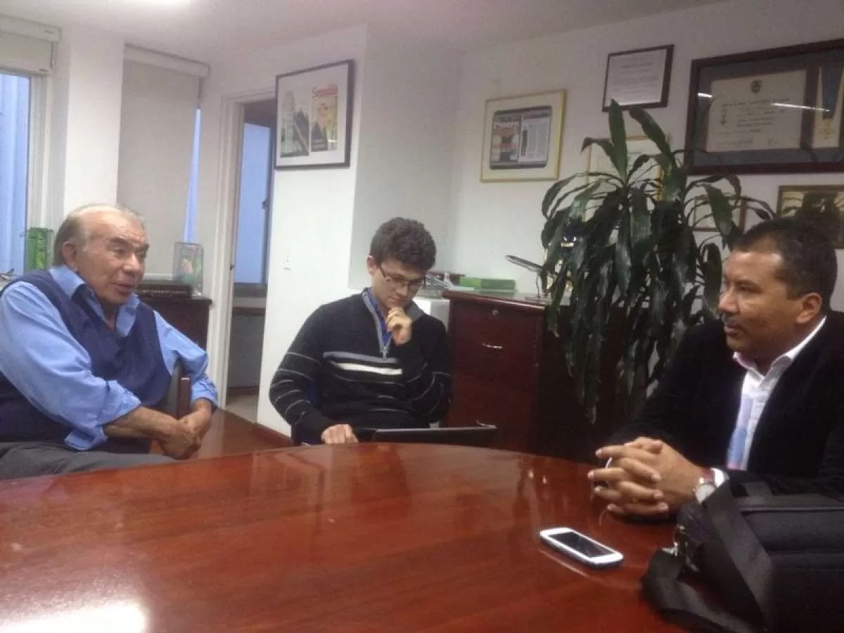 El gobernador del departamento de Arauca, Facundo Castillo Cisneros se reunió este miércoles en la capital del país con el Presidente de la aerolínea Easyfly, Alfonso Ávila Velandia.