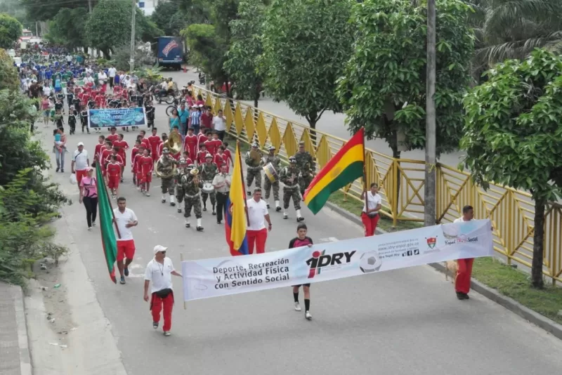 Desfile de apertura del II Campeonato de Fútbol Escolar Copa que se realiza en Yopal, Casanare.