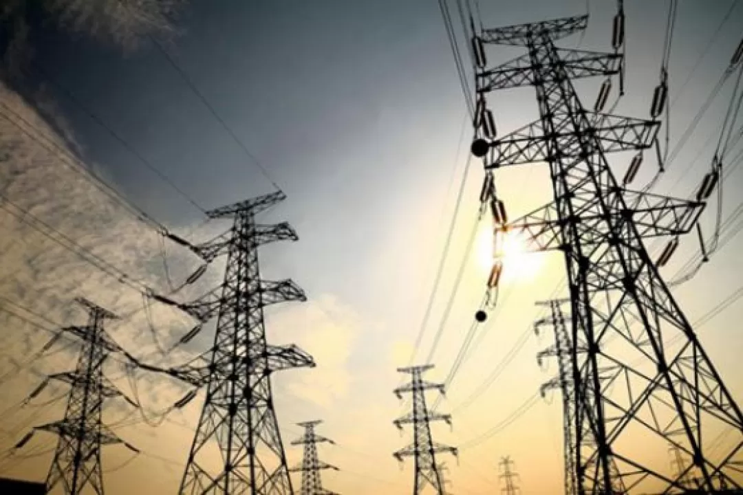 A partir del mes de abril la interconexión eléctrica de esta localidad con la red Nacional será una realidad, así lo confirmó el Alcalde Herminso Cárdenas.