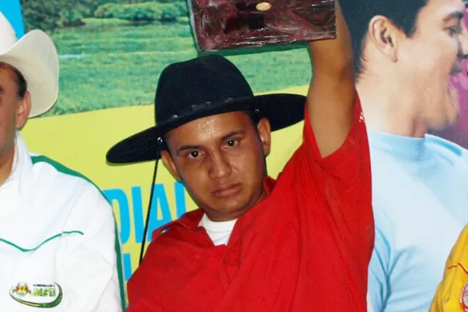 <p>En el año 2007, Ramírez Aguilera, a los 20 años se coronó campeón del XI Encuentro Mundial de  Coleo que se llevó a cabo en Villavicencio, Colombia.</p>