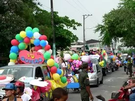 Desfile en la celebración del día de la niñez en Arauca.