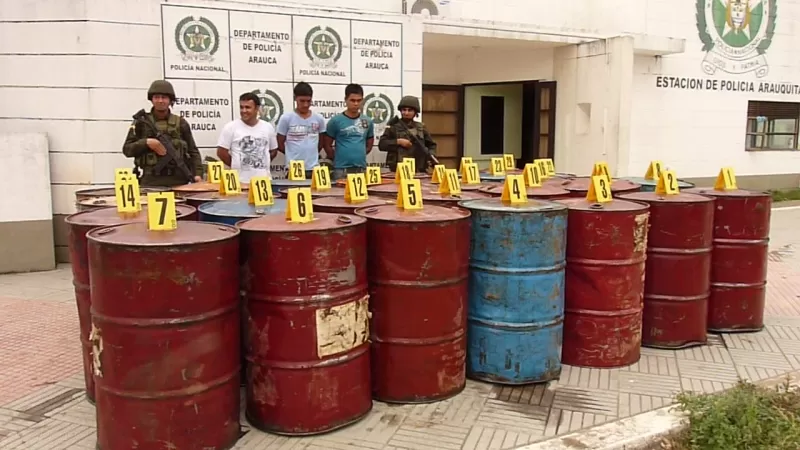 31 canecas metálicas, cada una con 55 galones de ACPM, para un total de 1.705 galones de combustible avaluados en 13 millones fue decomisado por la Policía Nacional en Arauquita.