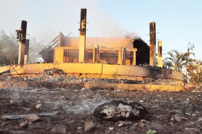 Un kiosko del ecoparque ecológico del llano en Arauca fue incendiado presuntamente por consumidores de alucinógenos.