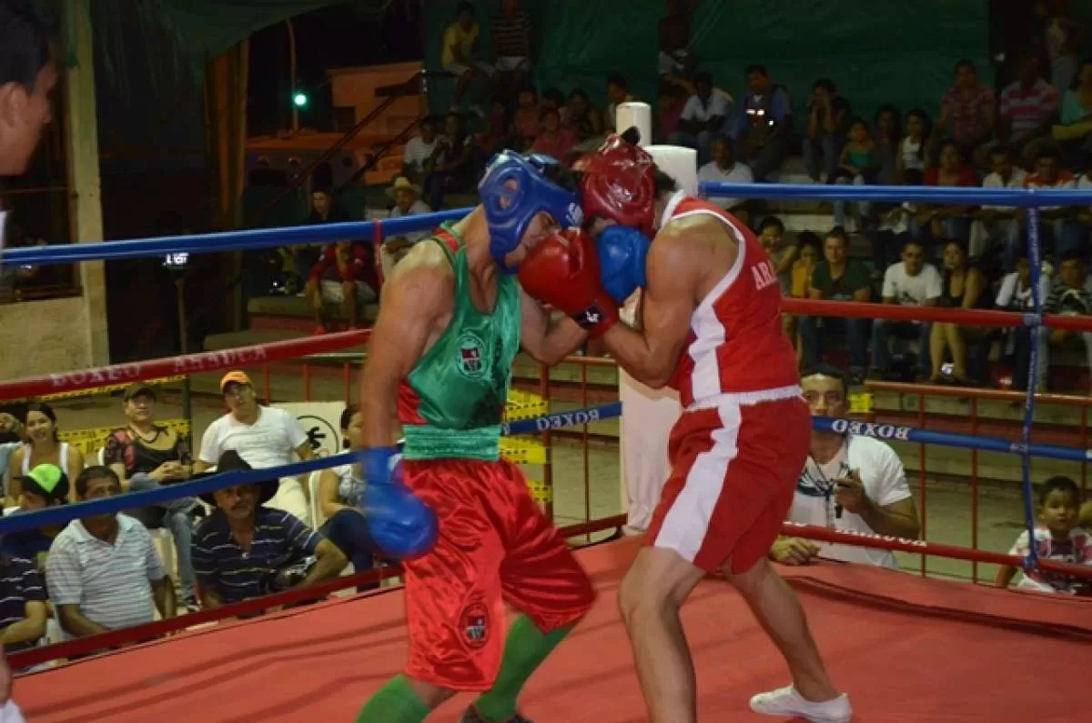 la Liga de Boxeo de Arauca han obtenido tres medallas de bronce, en Campeonato Nacional Junior.