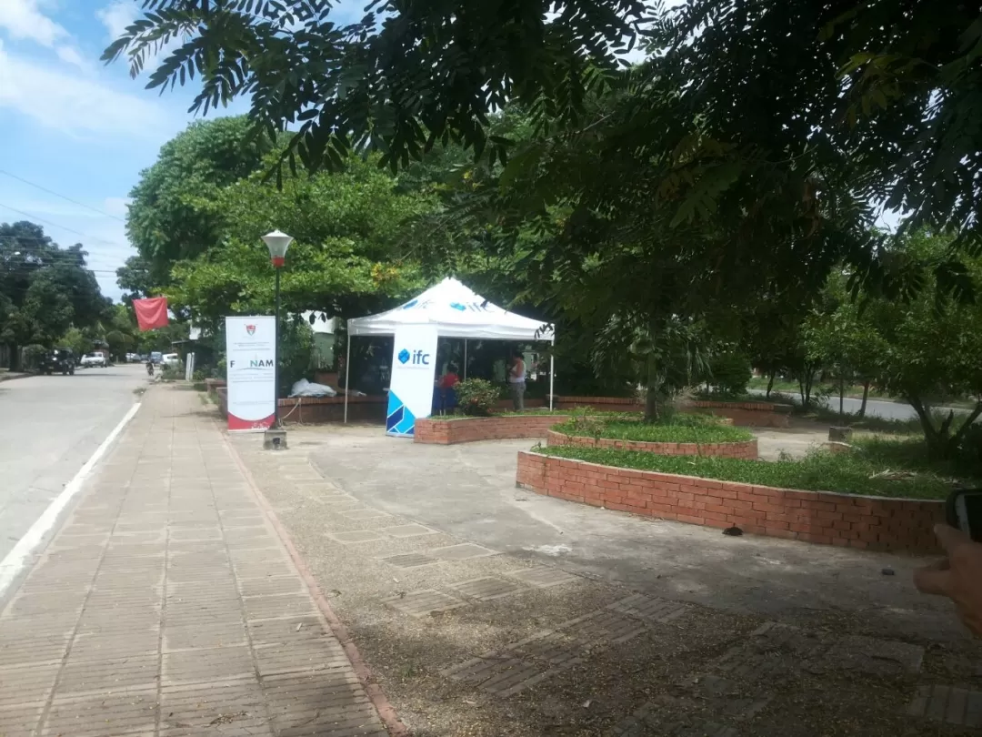 En el área urbana y rural para dar a conocer el portafolio de servicios para creditos.