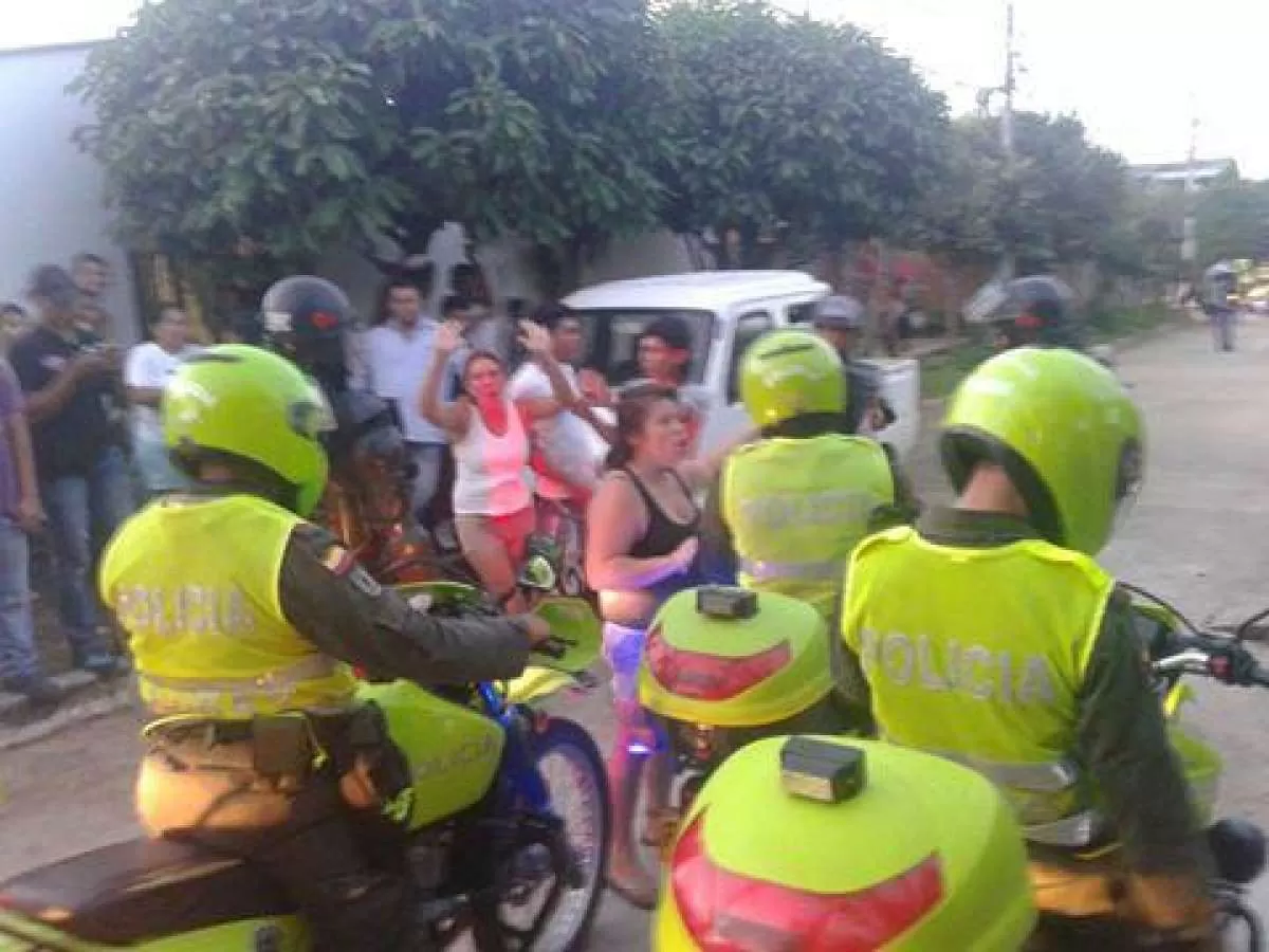 Detención de organizadores del paro en Yopal. La marginal del llano fue despejada por el Esmad. Tensión en la ciudad por movimiento de motorizados. Foto: @ALEX_NITOLA 
