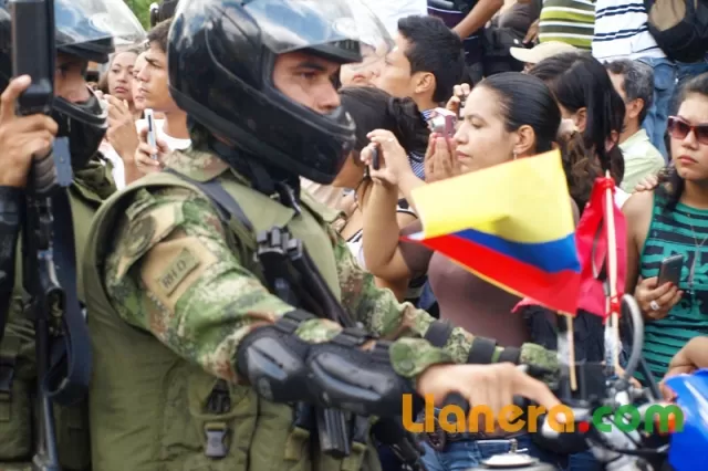 Desfile militar realizado en Arauca el 7 de agosto de 2011.