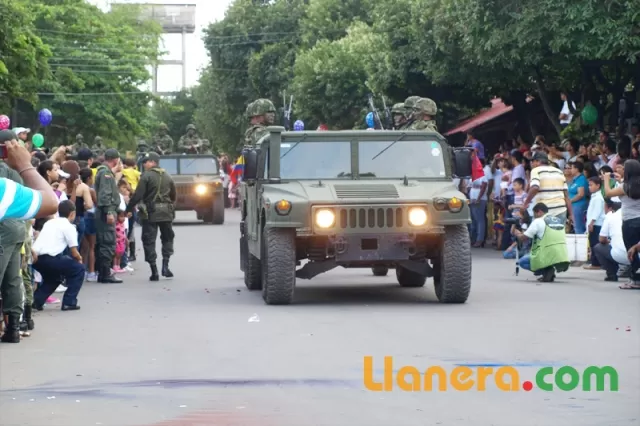 Desfile militar realizado en Arauca el 7 de agosto de 2011.