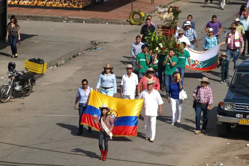 El desfile de apertura del día de la araucanidad.