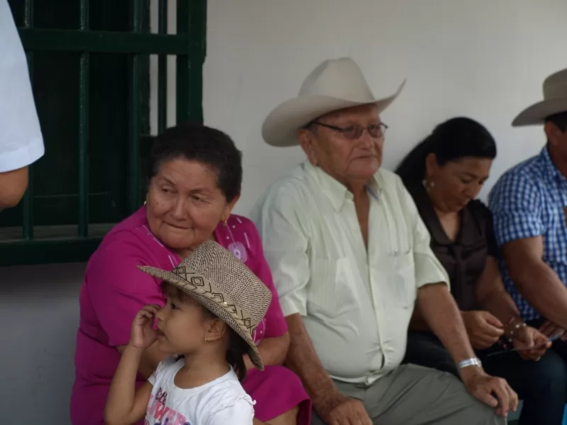 Familia raizal.