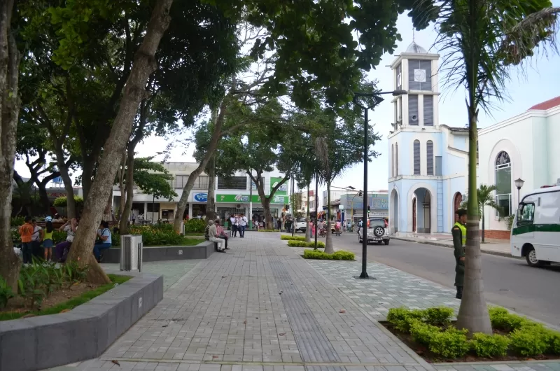 Más espacios en el nuevo rediseño del parque central de Arauca.