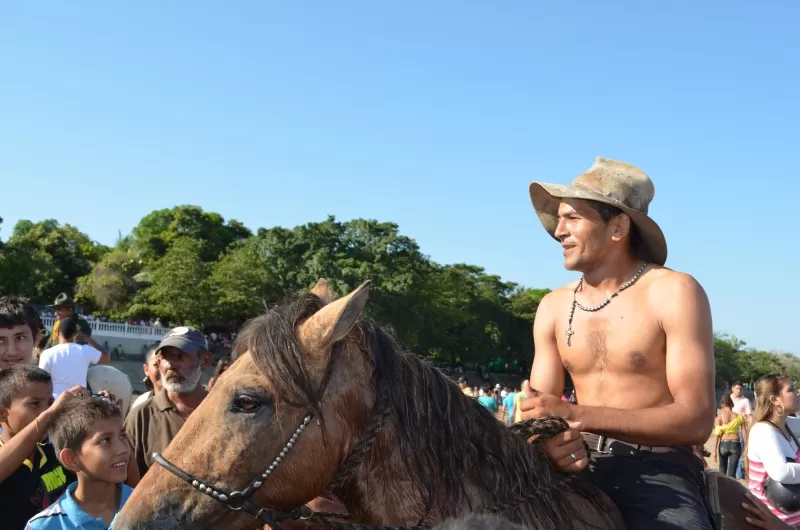 Mario Asaías Jiménez de la vereda Feliciano de Arauca ganador de la novena versión del llanero auténtico.