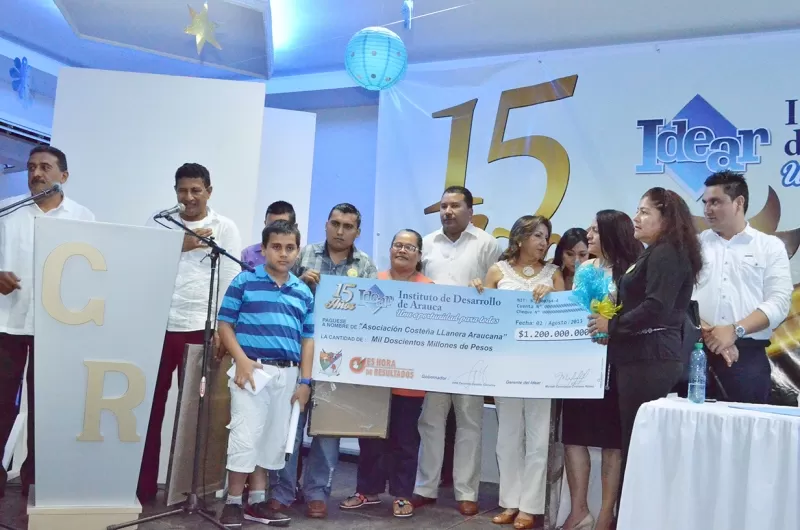 Con entrega de créditos a familias para construcción de vivienda en sitio propio, el Idear celebró sus 15 años.
