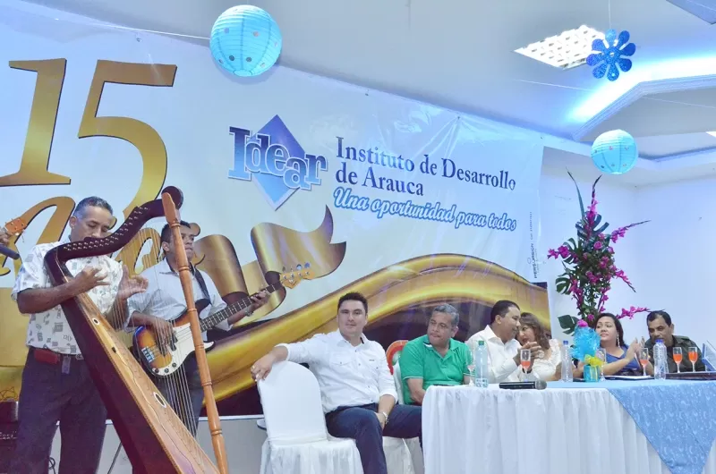 Maestro Nelson Acevedo en el Arpa