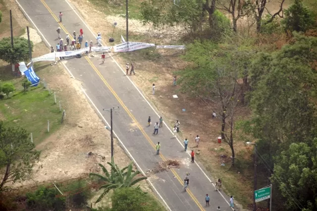 Bloqueo de la vía en Saravena