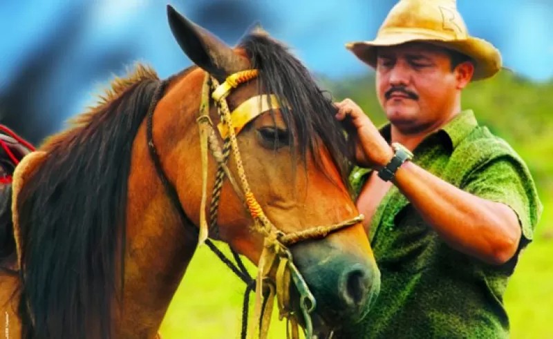 Cantautor llanero, nacido en Yopal, Casanare en el año de 1970.
