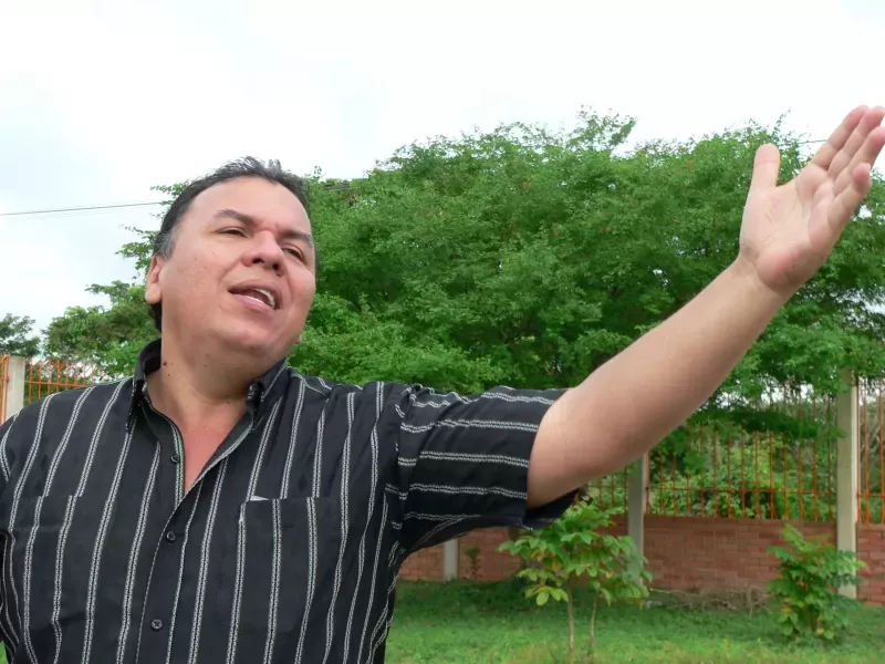 Oscar Salguero Castejón cantautor llanero natural del departamento de Arauca.