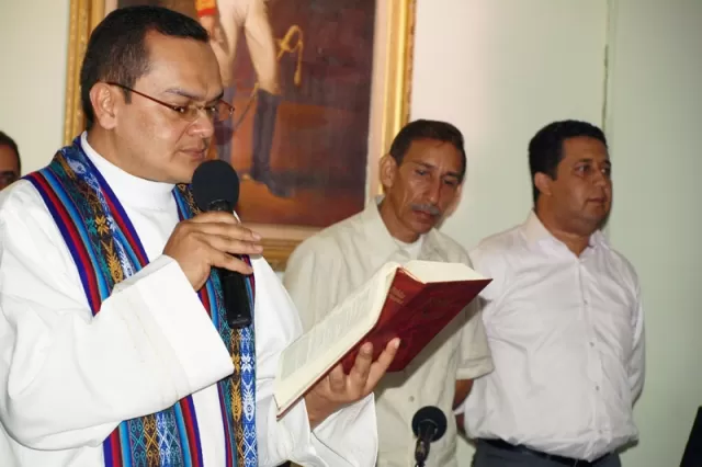 Padre Carlos Alberto Hurtado
