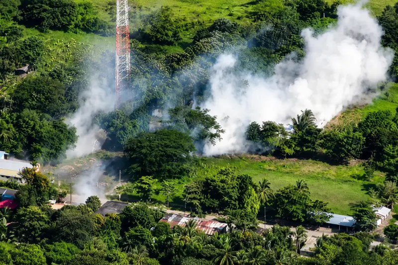 Así se vio el ataque desde el aire.