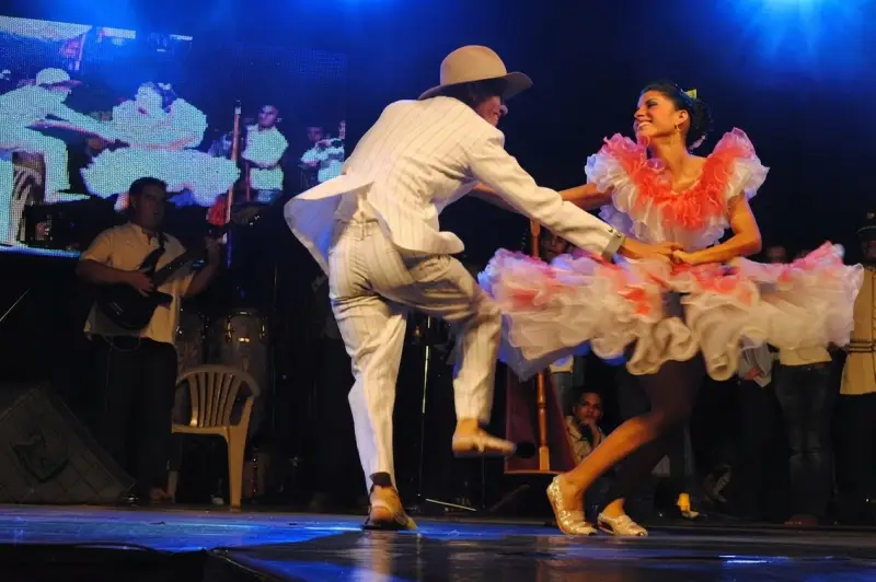 Lo analizamos en Llanera.com