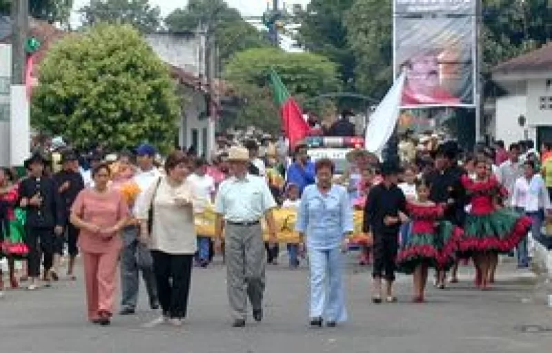 Las familias raizales de la avenida ciudad de Arauca, dieron inicio a las fiestas patronales de Arauca.