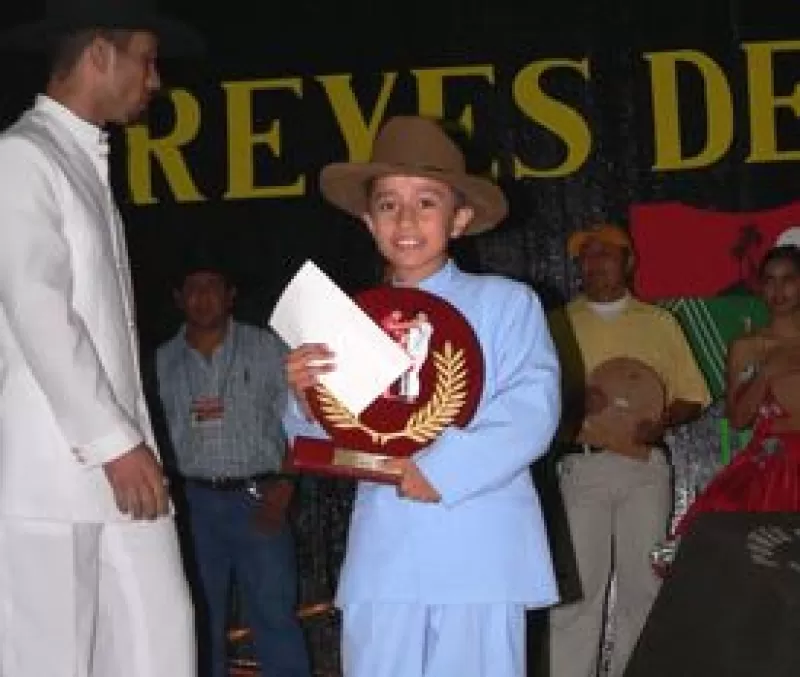 Marlon Sanabria y Xiomara Colmenares  de Arauca, primer lugar en la categoría A infantil en el Festival Reyes del Joropo.