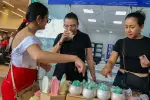 Quesillos, café y chocoflan: la gastronomía se robó el show en la feria de emprendimiento en Yopal