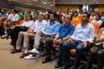 Para presentarles tecnología para la región