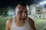 en pleno partido de fútbol. La familia del agredido anunció que harán la denuncia ante las autoridades.
