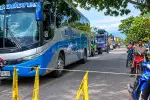 Comunidades bloquean vía entre Casanare y Arauca por afectaciones del río Casanare.