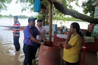 Hasta las veredas la Arenosa, los Angelitos y zonas aledañas a ese sector en jurisdicción del municipio de Arauquita, llegó el Gobernador Facundo Castillo Cisneros.