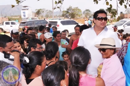 Alcalde de Yopal Jhon Jairo Torres, llegó a un acuerdo con las familias de Bosques de San Martín y abandonan la invasión.