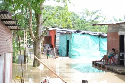 Consejo Municipal de Gestión del Riesgo, mantiene alerta naranja por altos niveles del río Arauca que han causado inundaciones en poblaciones ribereñas.