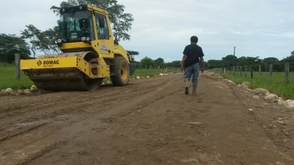 Nueva vía que permite el acceso a las veredas Santa Cruz, Palmira y Barranquilla del municipio de Nunchía, incomunicadas en temporada invernal.