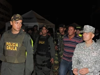 En la población de El Amparo en Venezuela fue capturado presunto guerrillero del ELN.