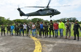 Autoridades capturaron a cuatro personas presuntamente disidentes de la farc, en zona rural del municipio de Arauquita.