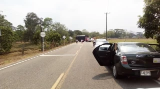 Cinco militares resultaron heridos al activar campo minado en la vía Fortul - Tame en el departamento de Arauca.