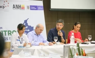 Gobernación del Meta lideró encuentro con mandatarios regionales industria del petróleo y gas
