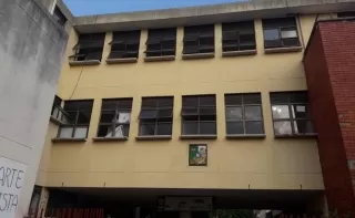 Para el caso de los establecimientos educativos del sector rural, donde es precaria o nula la conectividad a internet, los estudiantes contarán con material didáctico, elaborado por los profesores durante las semanas de desarrollo institucional.