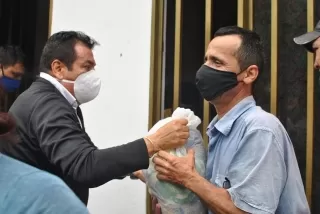 Los paquetes alimenticios fueron destinados para personas inscritas por líderes comunales del sector