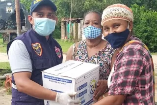 Mujeres afro recibieron ayuda humanitaria por emergencia de la pandemia en Arauca.