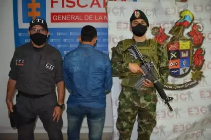 Fiscalía judicializó a presunto responsable de hurto de vehículo de la UNP en Arauca.
