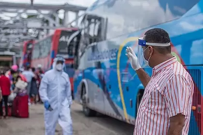 El corredor humanitario en el puente internacional José Antonio Páez abierto los lunes y miércoles.