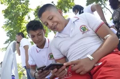 Con esta estrategia el Ministerio de las Tecnologías del a información y la Comunicación busca brindar internet móvil gratuito a 145.000 estudiantes